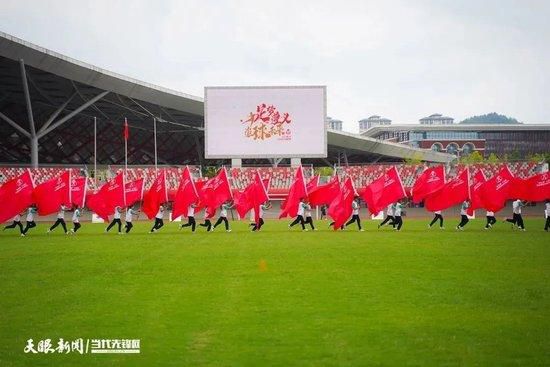 根据统计，这是皇马队史第3次欧冠小组赛全胜，追平拜仁并列历史第一。